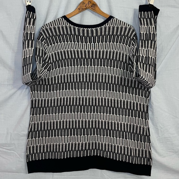 CJ Banks Navy and Gray Geometric Pattern Cardigan Sweater in Size 1X - Picture 5 of 14